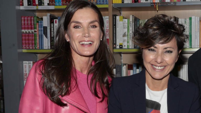 Queen Letizia's pink leather jacket