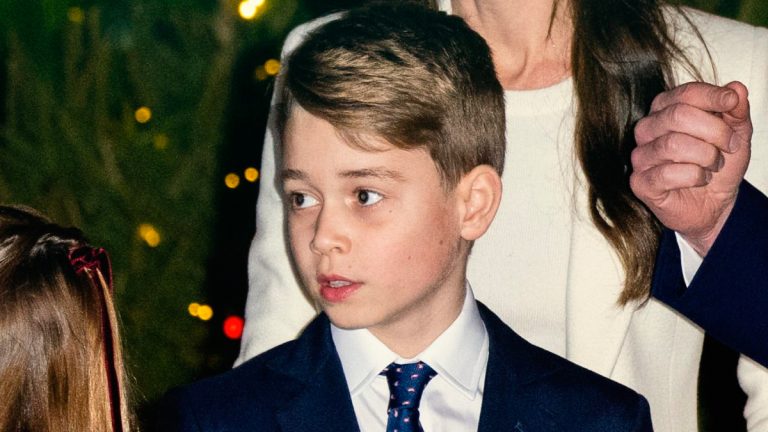 Prince George video goes viral, generating hundreds of comments Prince George at the carol concert