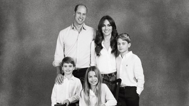 Here are the details you probably didn’t see in the Christmas card from Prince William, Princess Kate, and their children Prince William Family Christmas Card 2023