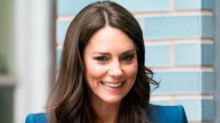 VIDEO: Kate Middleton’s adorable bond with kids draws praise from celebrities Kate Middleton's Cute Moments With Kids