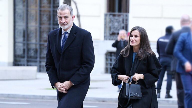 Queen Letizia and King Felipe go to the movies amid rumors of a crisis in their marriage King Felipe and Queen Letizia at the cinema