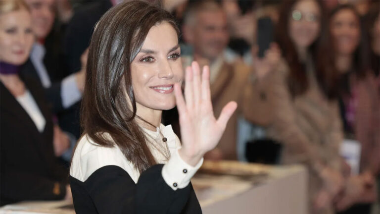 Queen Letizia has a new look: What is the trend that rejuvenates and adds volume to hair? Queen Letizia's new hairstyle