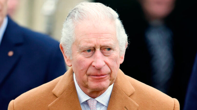 King Charles thanked for the support: “It’s reduced me to tears most of the time” King Charles tears