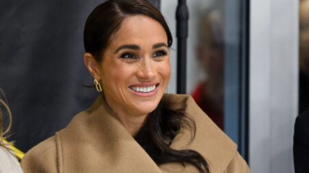 A never-before-seen photo of Meghan Markle reveals a striking resemblance between her and her son Meghan Markle and Archie's resemblance