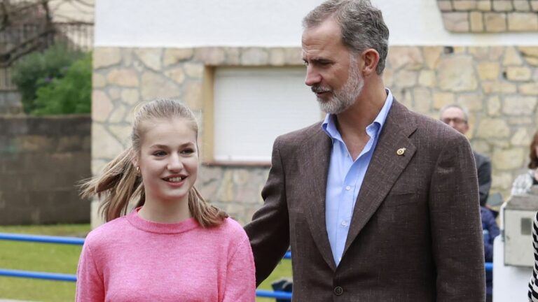 The great gift that King Felipe prepares for Princess Leonor Princess Leonor's first car