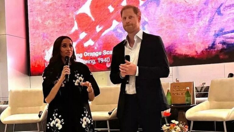 Meghan Markle and Prince Harry reappear on the same day that Kate Middleton announces that she has cancer Meghan and Harry in Los Angeles