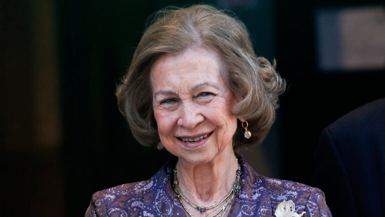 Why doesn’t Sofia, Spain’s retired queen, speak the language of the country she ruled for 62 years? Why doesn't Queen Emeritus Sofia speak Spanish