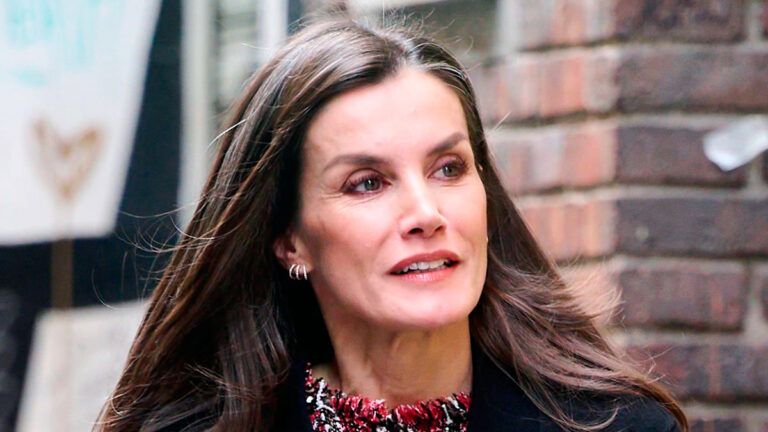 Queen Letizia’s silent fight against Morton’s neuroma and metatarsalgia Queen Letizia's Morton's Neuroma and Metatarsalgia