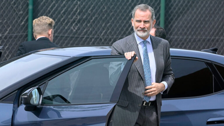 All the details of the luxury electric vehicle of King Felipe and Queen Letizia King Felipe's favorite car