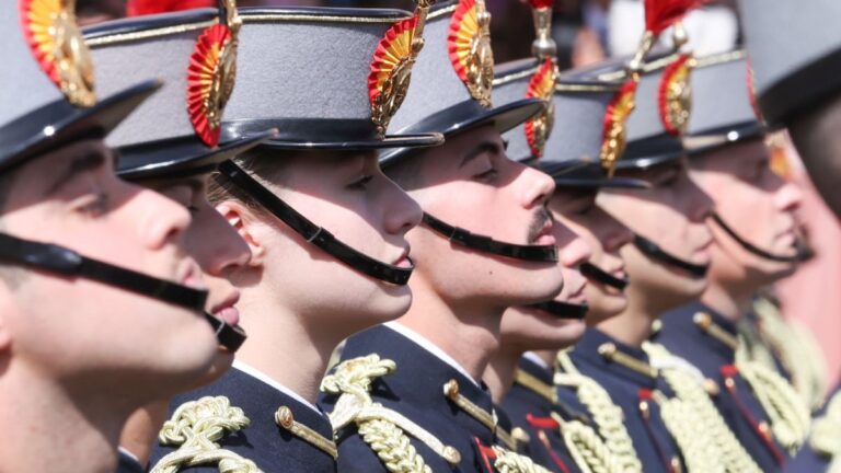 After her time at the military academy, Princess Leonor prepares to receive the highest recognition: What is the Aragon Medal? Princess Leonor at King Felipe's Oath of Allegiance