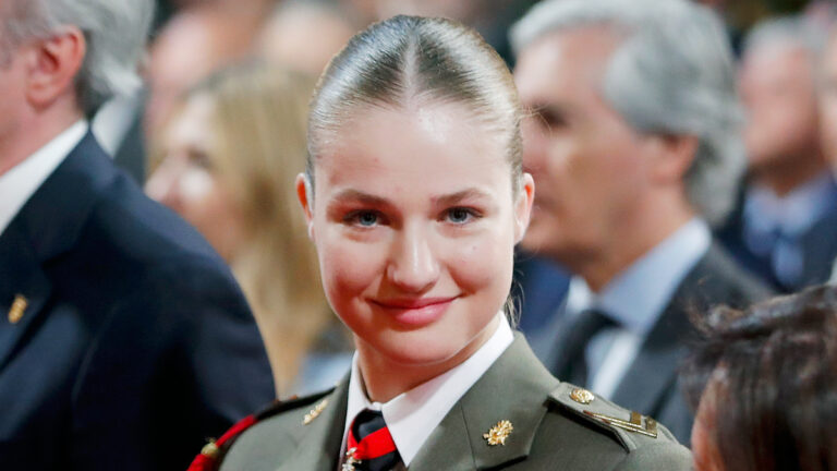 Princess Leonor Receives Highest Distinction from Aragonese Parliament During Ceremony in Zaragoza Princess Leonor Honored