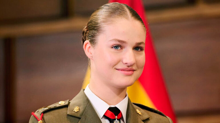 Everything Princess Leonor Touches Turns to Gold Princess Leonor's Popularity in Zaragoza