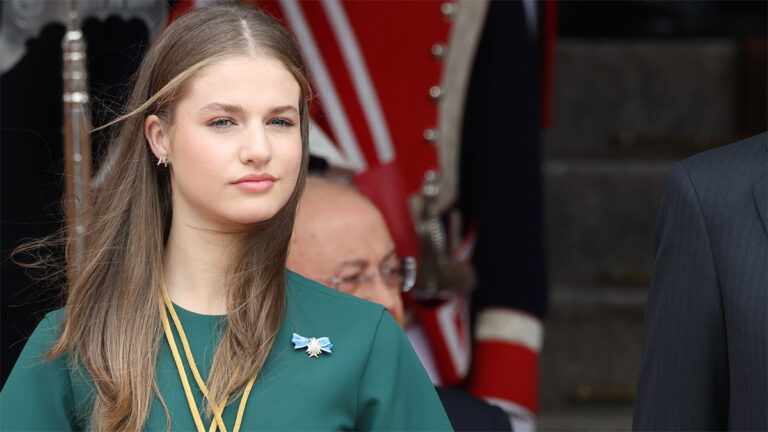 What does the special leave that Princess Leonor is going to have at the Military Academy consist of? Honorary acknowledgements for Princess Leonor