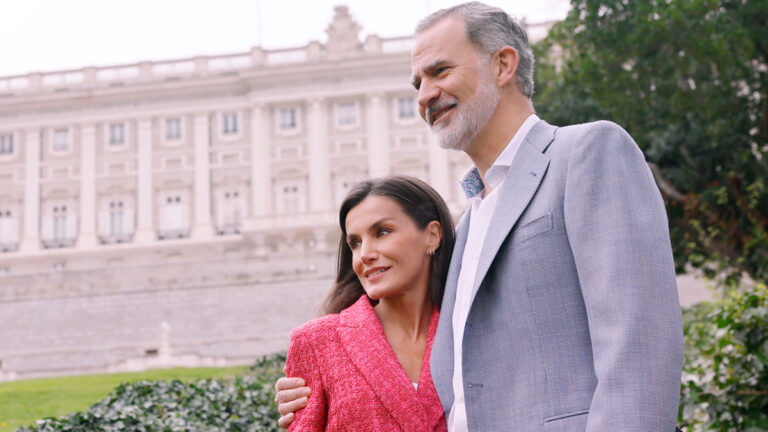 The Spanish Kings Clear Their Schedule to Celebrate Their 20th Anniversary Anniversary of King Felipe VI & Queen Letizia