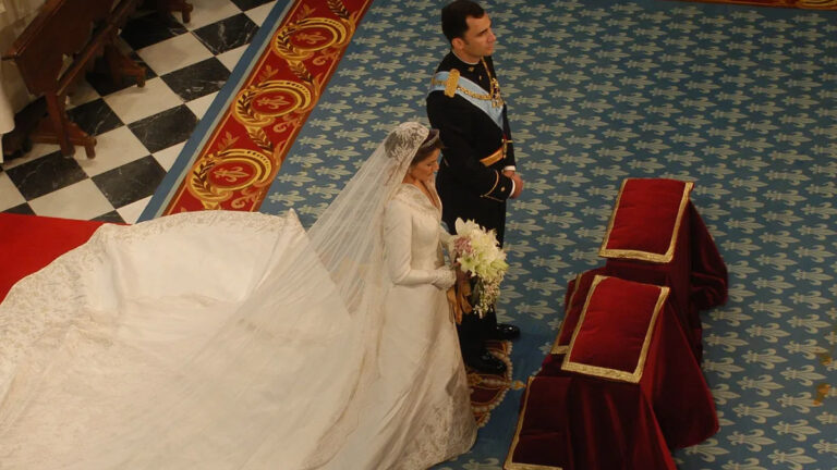 What happened to Queen Letizia’s wedding dress? Queen Letizia's wedding dress