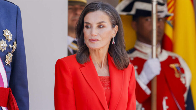 The gestures of Queen Letizia which reveal the true state of her health Queen Letizia's recovery » The Royal House of Borbon