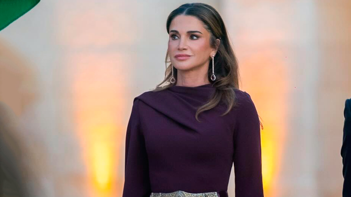 queen rania purple dress Royal maternity style through the years: From Kate Middleton, the Duchess of Cambridge to Queen Rania of Jordan New York Daily News