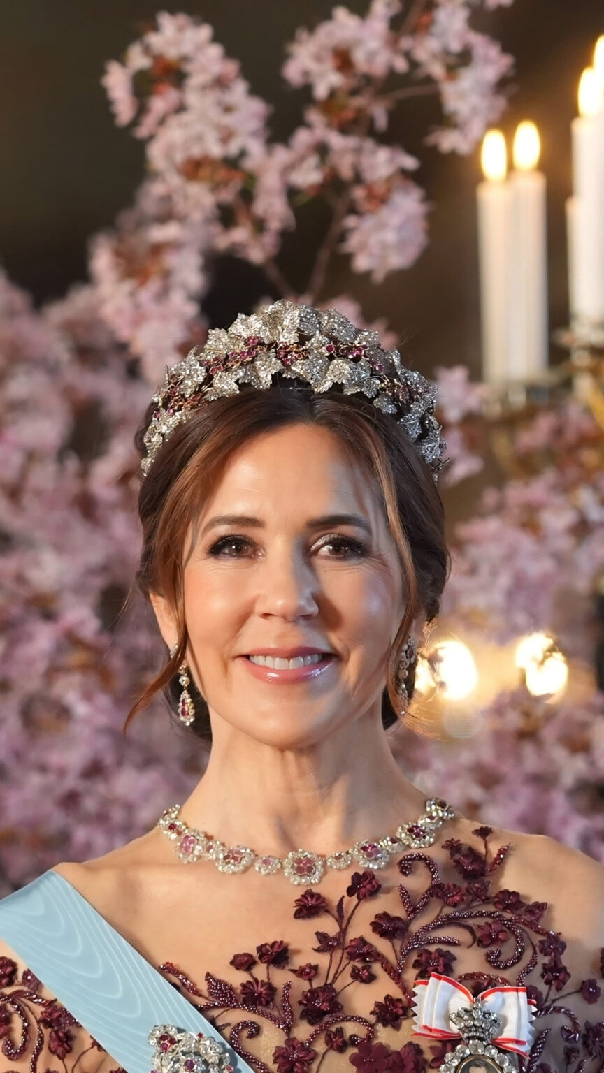 Marrygracce Rozal Queen Mary in a Mark Kenly Domino Tan Dress at Royal Palace