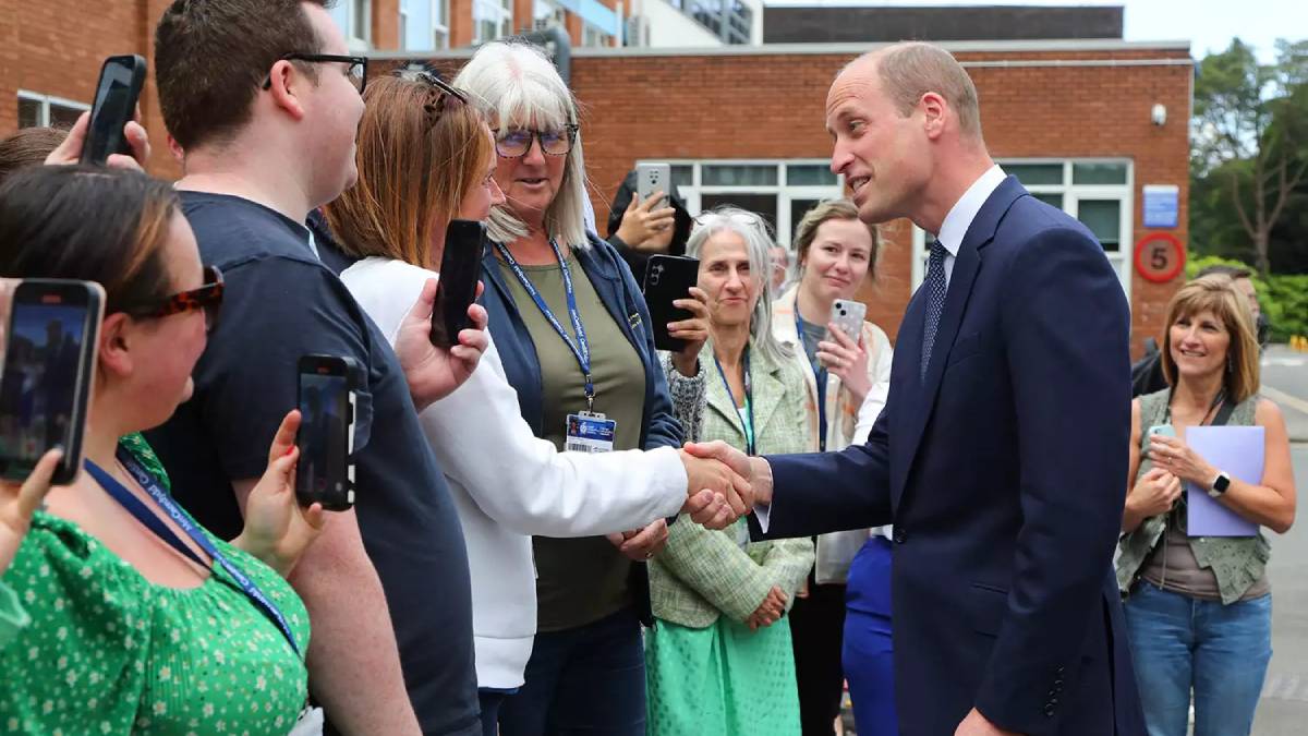 The curious revelation that Prince William has made about the scar on his face Prince William's scar » William of Wales