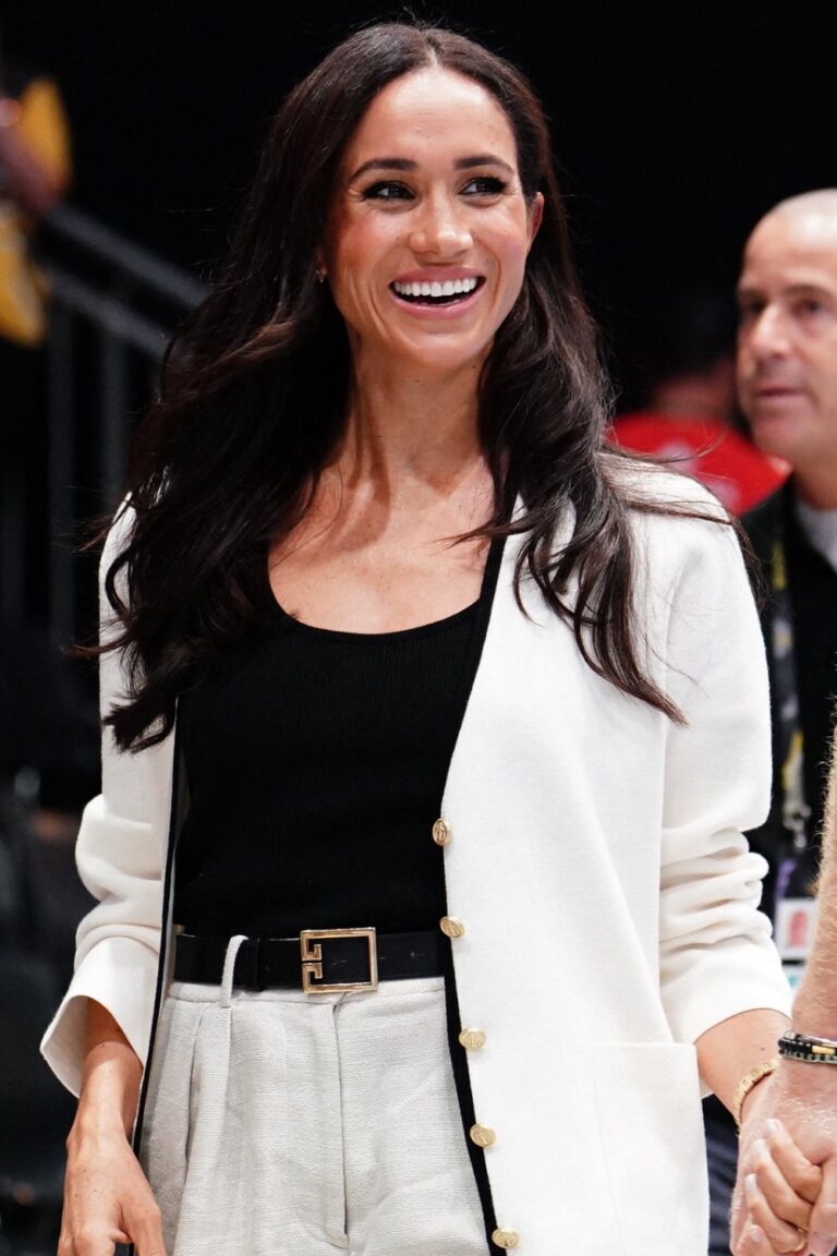 Meghan Markle Wearing Staud Shorts in Oat Milk » Meghan Markle Style