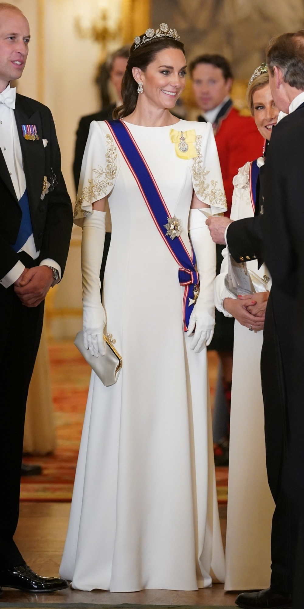 Kate Middleton in an Elegant White Satin Dress » Fashion