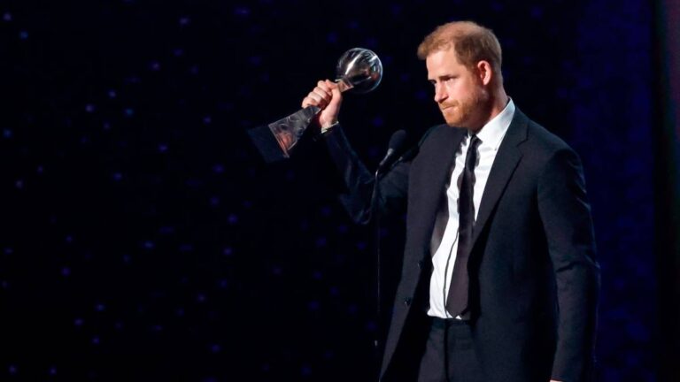 What Prince Harry said to Pat Tillman’s mother after receiving the award Prince Harry's ESPYs Speech