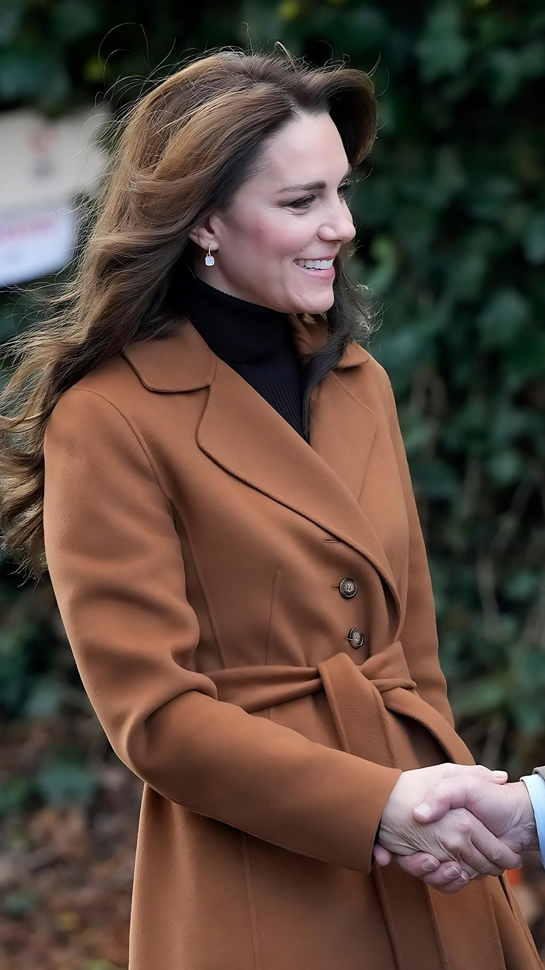 Kate Middleton's Brown Jumper and Really Wild Skirt at Sebby's Corner » Fashion