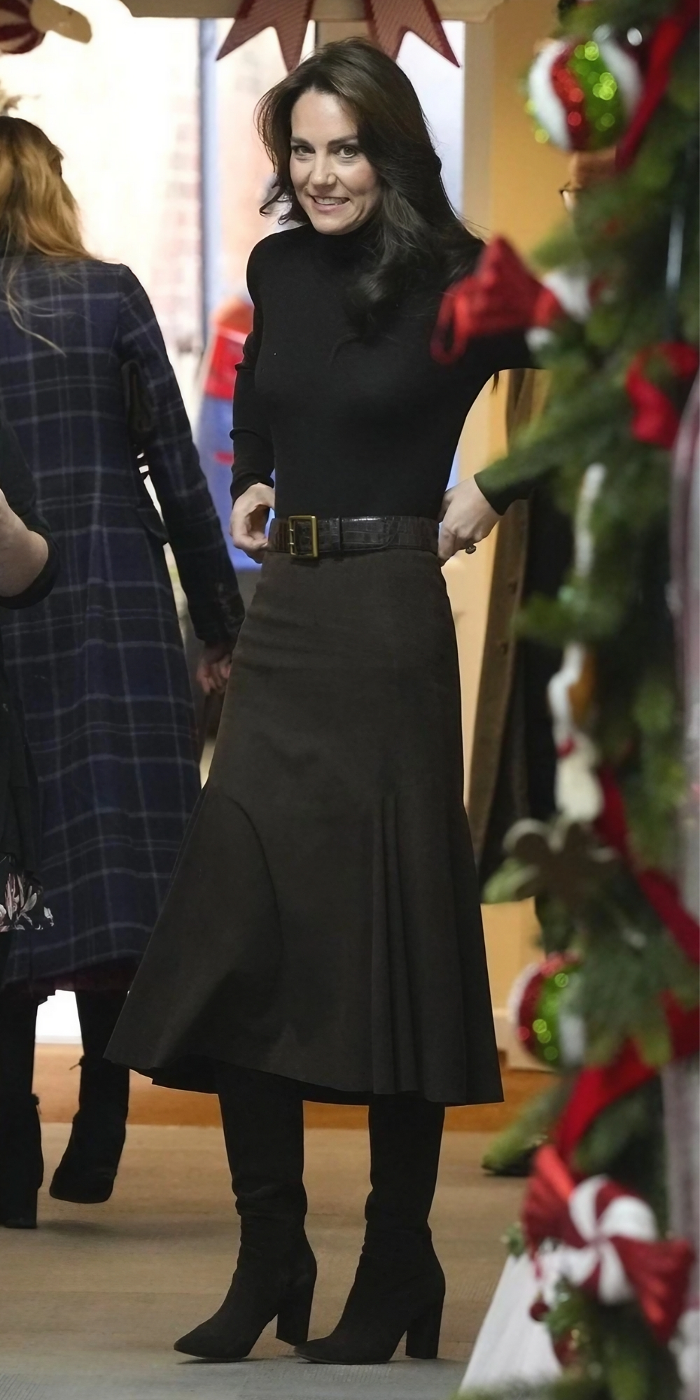 Kate Middleton's Brown Jumper and Really Wild Skirt at Sebby's Corner » Fashion