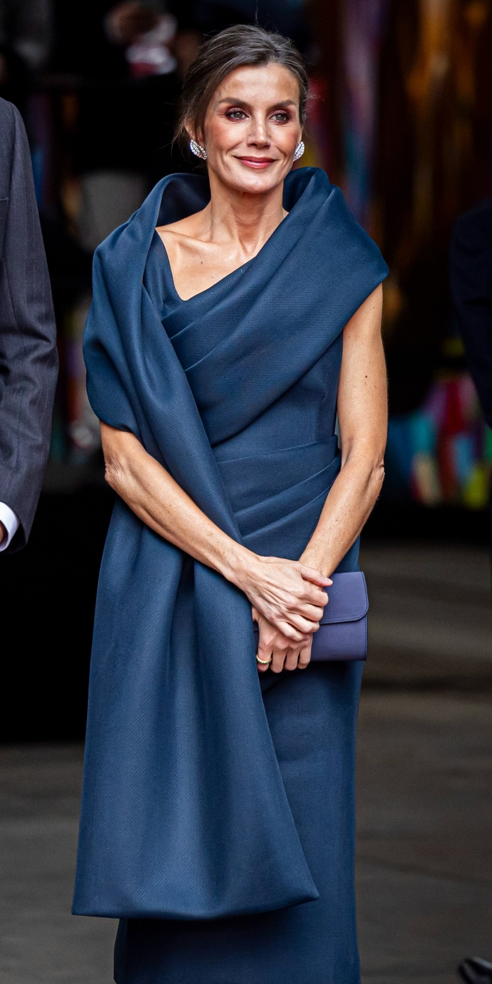 Queen Letizia’s Blue Dress and Accessories at Straat Museum » Fashion