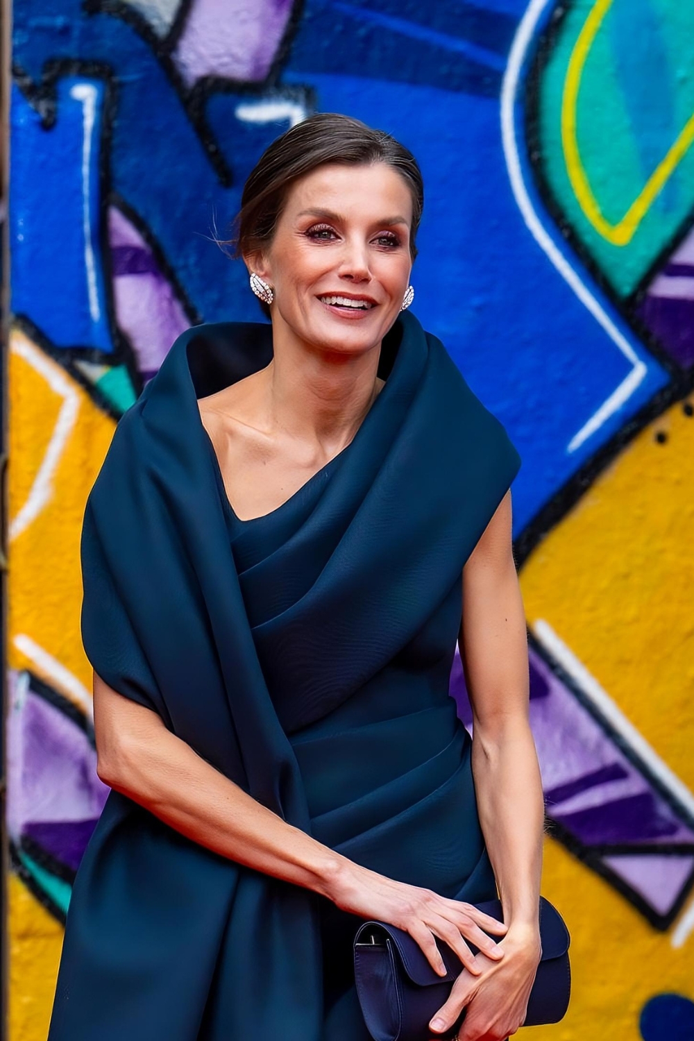 Queen Letizia’s Blue Dress and Accessories at Straat Museum » Fashion