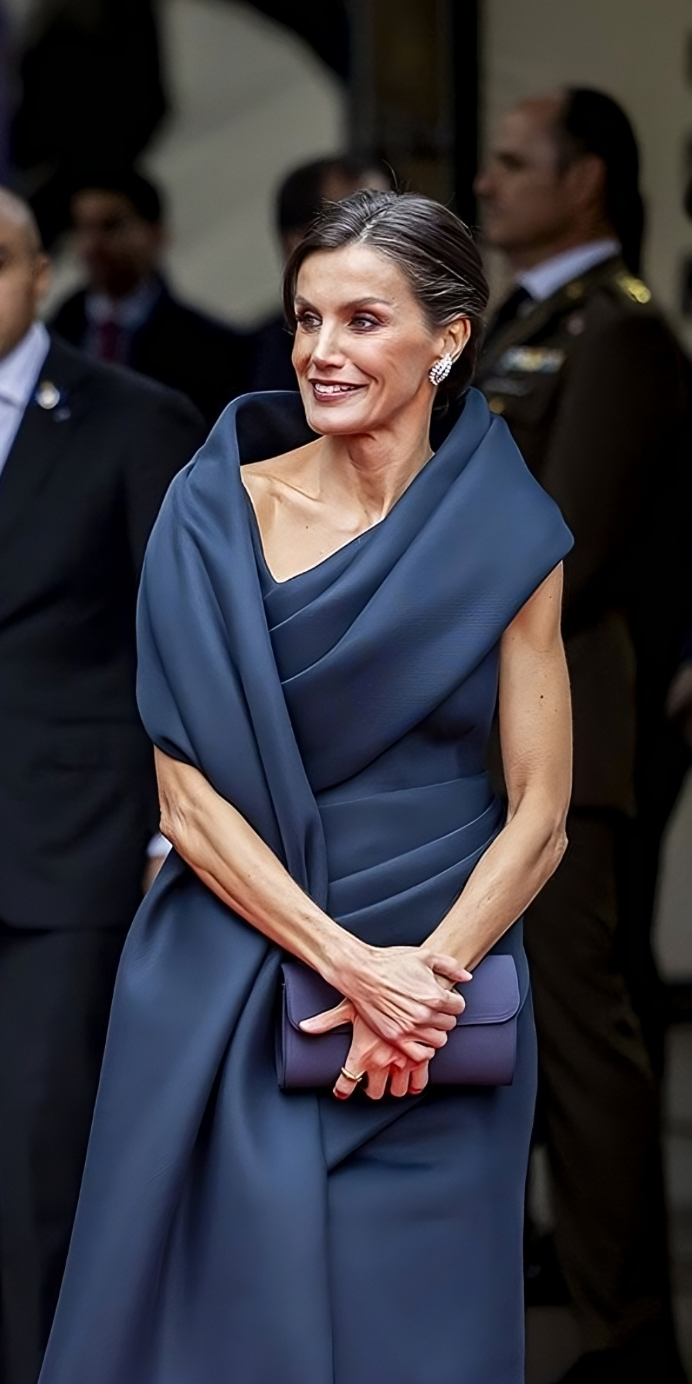 Queen Letizia’s Blue Dress and Accessories at Straat Museum » Fashion