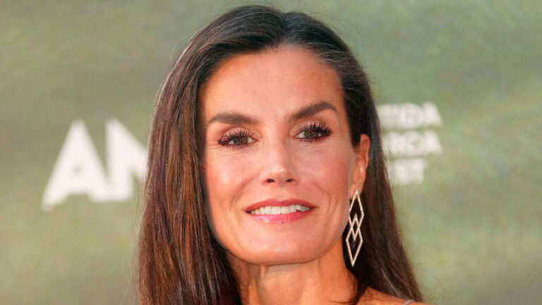 Queen Letizia’s Elegant Style at the Atlàntida Festival in Mallorca Queen Letizia style at the Mallorca Film Fest