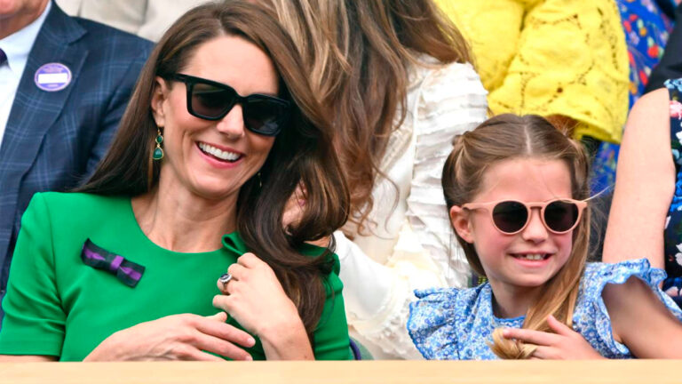 Kate Middleton’s Heartwarming Moment with Princess Charlotte Captivates the Internet Kate and Charlotte Video