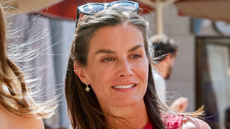Queen Letizia Wore a Fuchsia Outfit with Handmade Tie-Dye Print Queen Letizia Shopping in Mallorca
