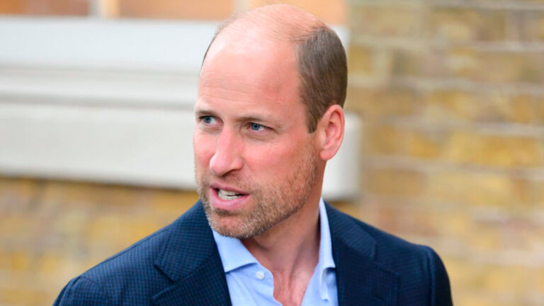 WATCH: Prince William Shows Off His Beard Again Prince William Returns to London