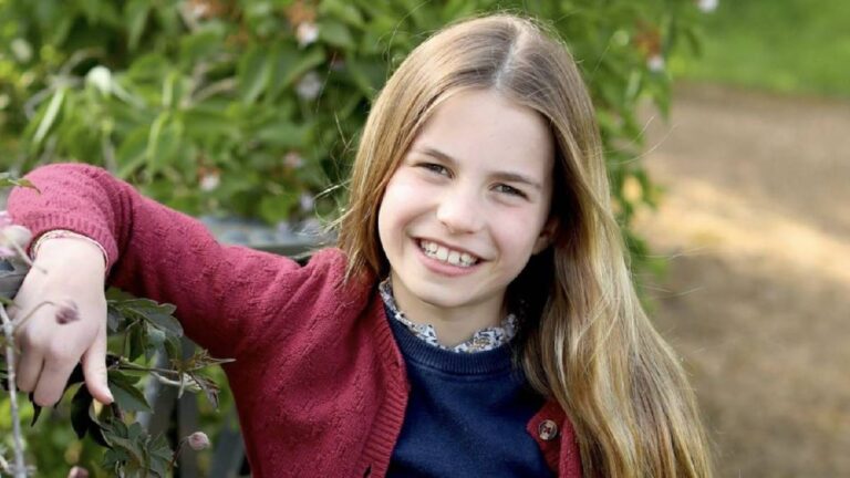 Prince Harry’s affectionate gesture to Princess Charlotte comes to light Prince Harry and Princess Charlotte's Gesture » Prince of Wales