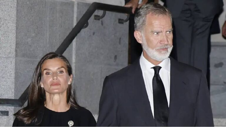 King Felipe and Queen Letizia have a private dinner after a meeting with former king Juan Carlos Queen Letizia's Ruby Earrings » The Royal House of Borbon