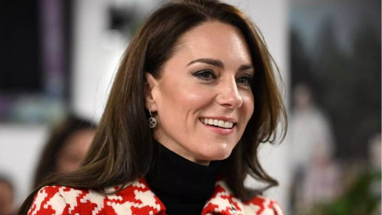What has Kate Middleton said about losing a baby, and who in the Royal Family has experienced it? Kate Middleton Baby Loss Awareness Week