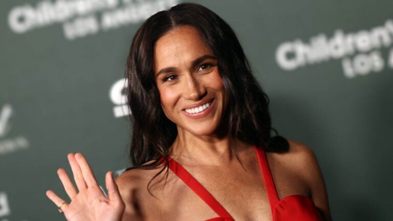 Meghan Markle shows off new hair color and style: ow much did the new look cost? Meghan markle's new hair color » Dukes of Sussex