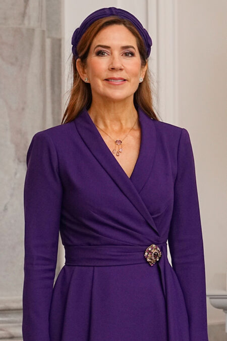 Queen Mary in a purple coat by Søren Le Schmid