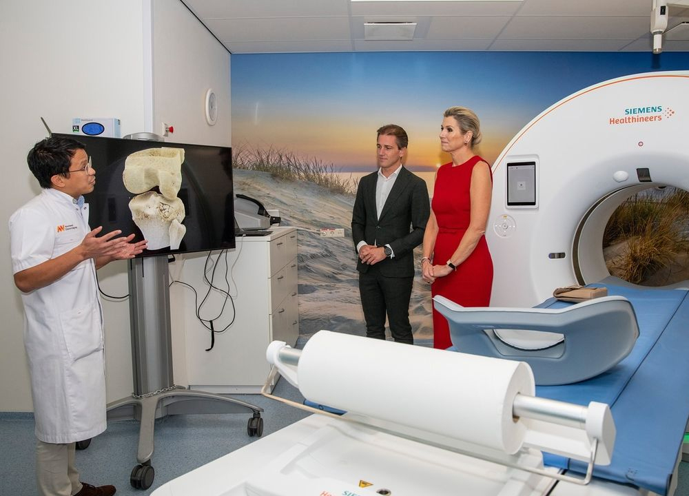Queen Máxima visited the radiology department.