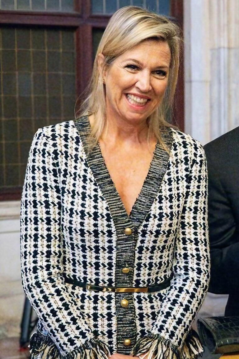Queen Maxima Wears a Black and White Oscar de la Renta Dress at The Royal Palace in Amsterdam Queen Maxima in Black and White Dress