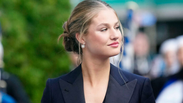 A Glimpse of Princess Leonor’s Jewelry Collection: Modern and Symbolic Pieces Princess Leonor's jewelry