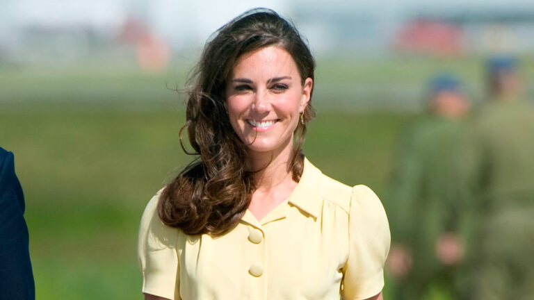 The Yellow Dress of Kate Middleton That Disappeared from Her Wardrobe Yellow Dress Kate Middleton