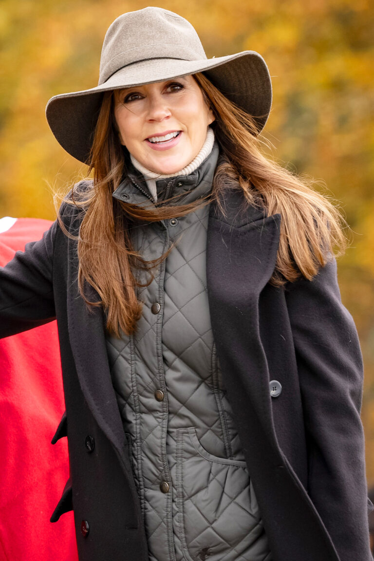 Queen Mary Embraces Countryside Chic at Hubertus Hunt Queen Mary at the Hubertus Hunt 2024