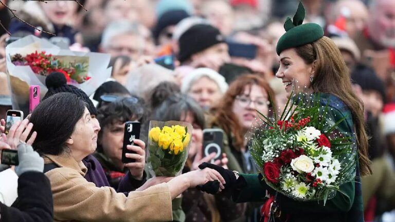 PHOTOS: Kate Middleton’s Best Moments at the Sandringham Christmas Walk ate Middleton at Sandringham Christmas Walk