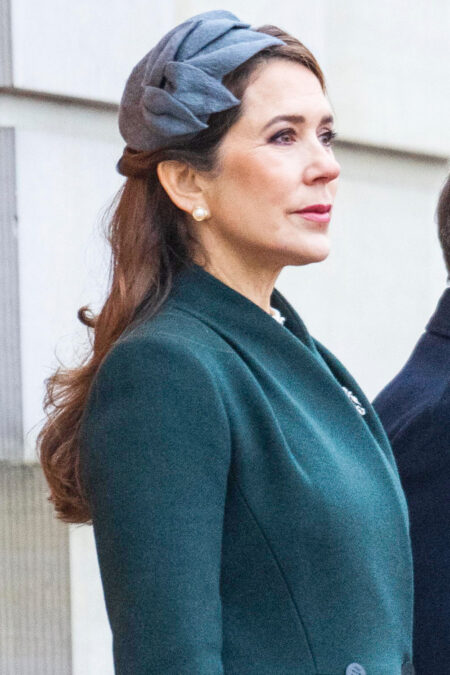 Queen Mary in a Green Coat by The Fold