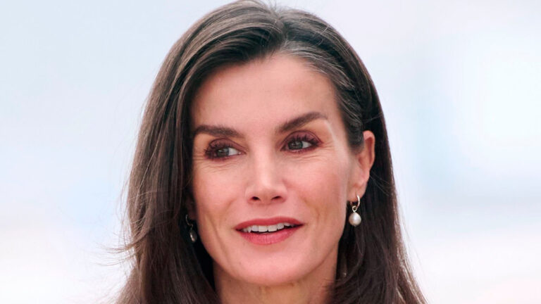 The Spanish Royal Household Remembers Queen Letizia’s Hardest Day of the Year Photos of Queen Letizia in 2024