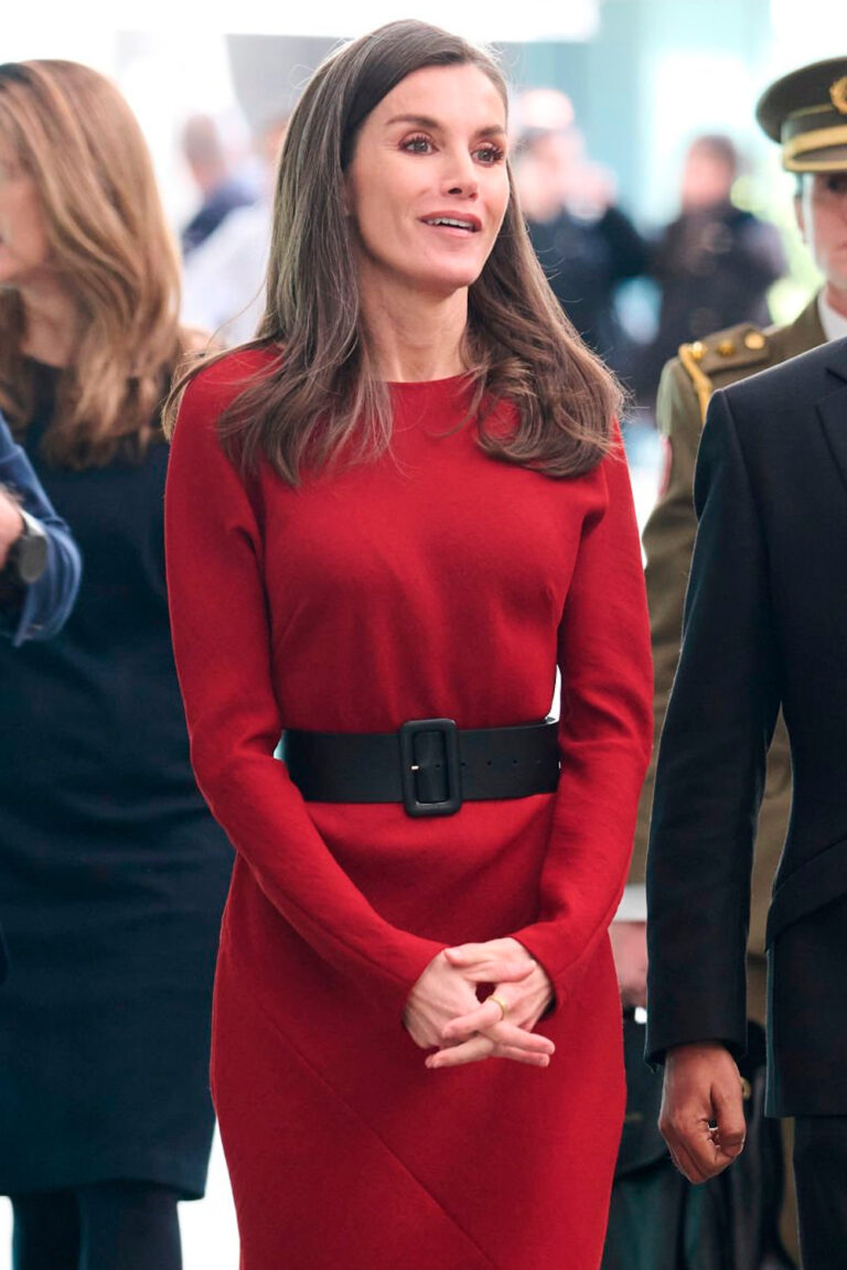 Queen Letizia Brings Back One of Her Most Acclaimed Garments: The Burgundy Dries Van Noten Dress Queen Letizia in a Burgundy Dress by Dries Van Noten