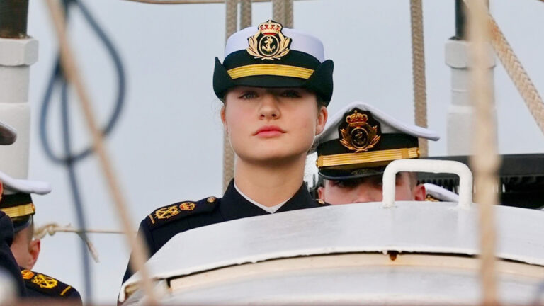 PHOTOS: Princess Leonor Arrives at the Elcano Ship in Cádiz: Final Hours Before Setting Sail Princess Leonor on the Elcano